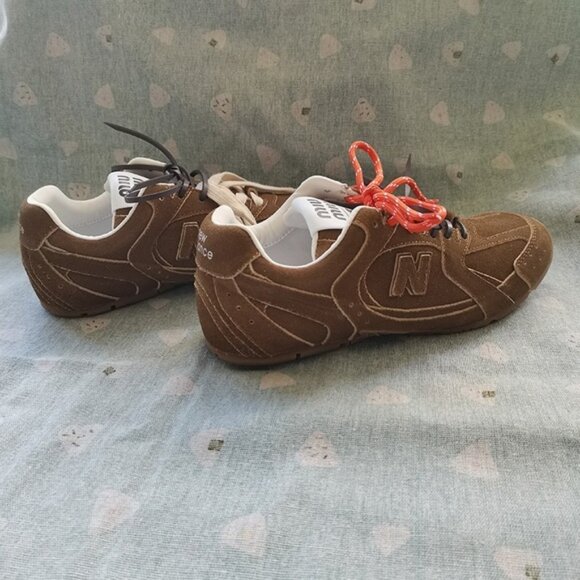 New Balance X Miu Miu 530 Sl Suede Sneakers - Picture 11 of 11